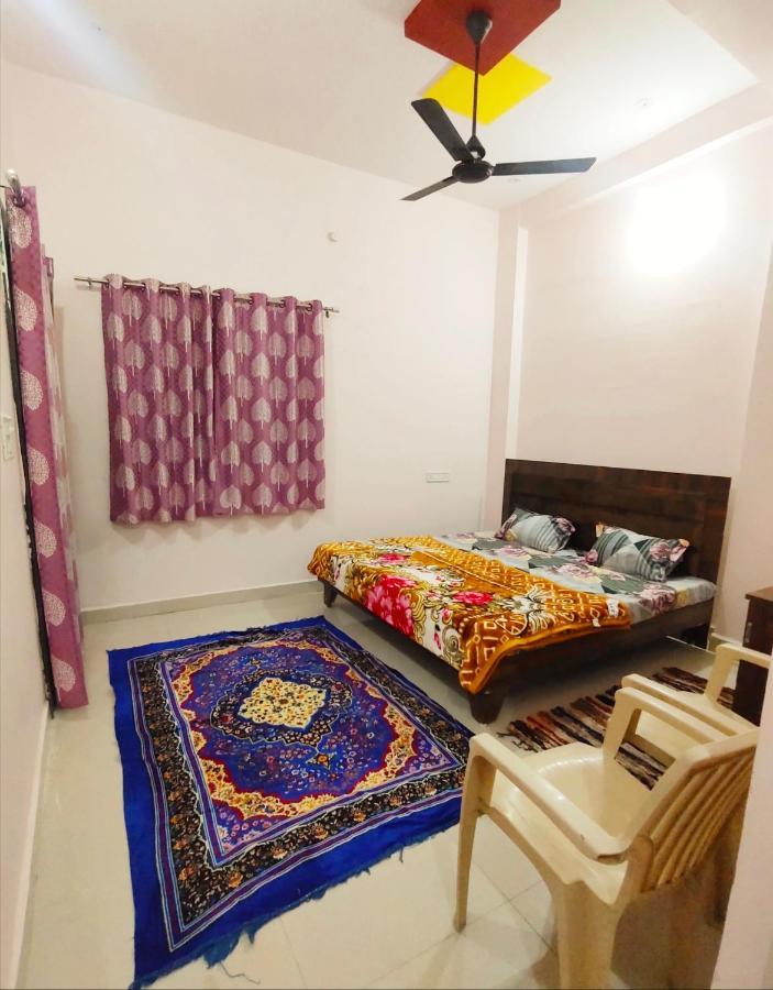 Deviksha Home Stay Уджайн Екстериор снимка